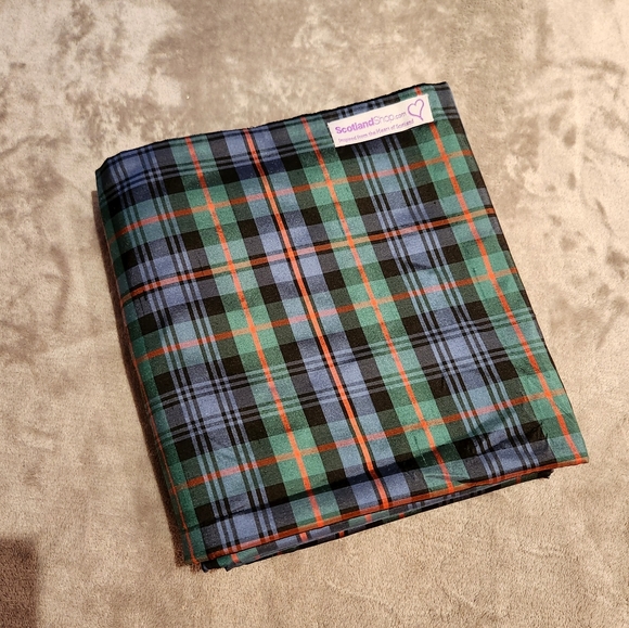 NEW Scottish Plaid Tartan 100% Silk & Velvet Wrap Shawl - Picture 5 of 7